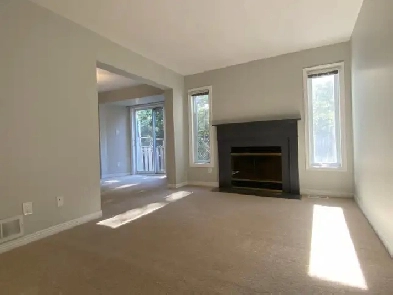 Townhome for rent in the heart of Bridlewood, Kanata (West End) Image# 1