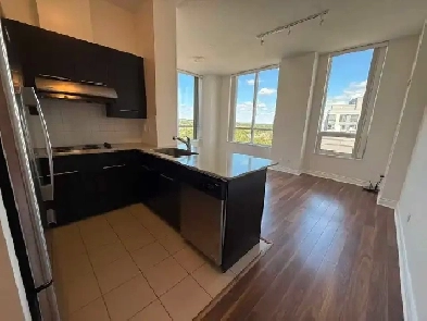 Richmond Hill Senior Apartment 1Bed 1Den 2Bath W/Parking Image# 1