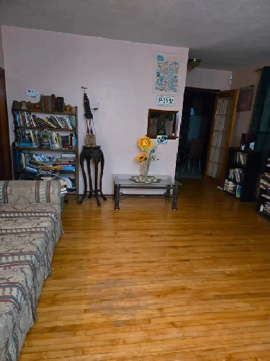 ROOM FOR RENT Image# 7