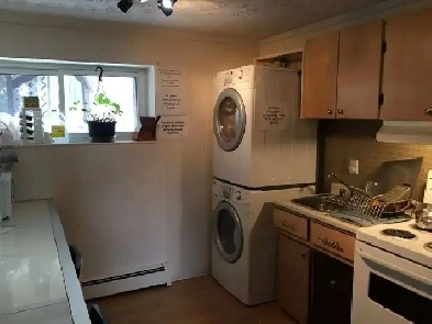 Chambre à louer pour étudiant seulement Image# 1