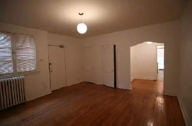 Large central one bedroom Image# 2