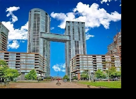 Beautiful Downtown Condo (6month) Furnished Image# 3