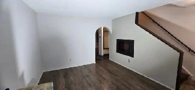 Spacious 3-Bedroom House with Backyard & Parking – Available Nov Image# 1