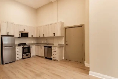 2 Bed/1 Bath Apt - Available Nov 1 at 8 Main, Hunstville Image# 1