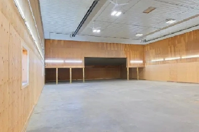 3 COMMERCIAL BUILDINGS FOR LEASE Image# 9