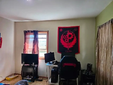 Room for rent $850/month all utilities included. Image# 3