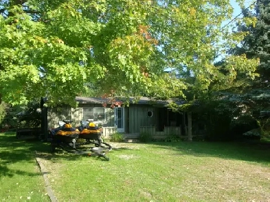 Thanksgiving GreenLodge Cottage Grand Bend!  $1000  Long Weekend Image# 1
