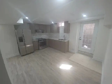 3 Bdrm   1 Bath Basement For Rent in Brampton (Gore/Ebenezer) Image# 5