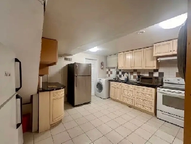 $1,000 ✨ LUXURY ROOM FOR RENT ✨ (Toronto) Image# 13