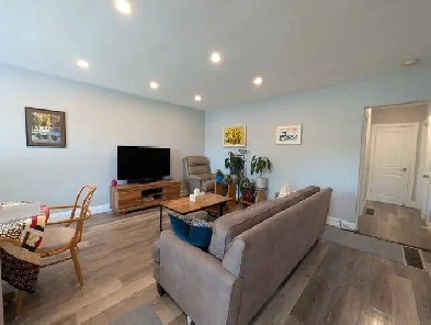 3 Bdrm Ajax ( Bayly and Salem Image# 9