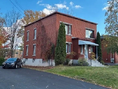 Grand 6 1/2 à louer à Sherbrooke Image# 1