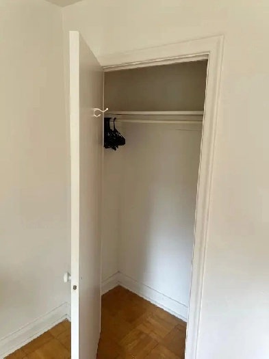 Room in rent  $ 900 Image# 2