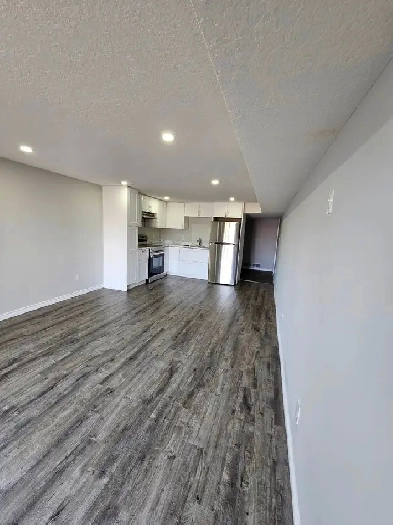 2 Bedroom Apartment close to Fischer Hallman in Kitchener Image# 7