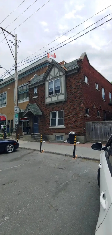 BANK AND THIRD GLEBE Image# 1