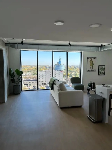 Downtown Winnipeg | 2 Bed, 1 Bath | $2015/mont Image# 1