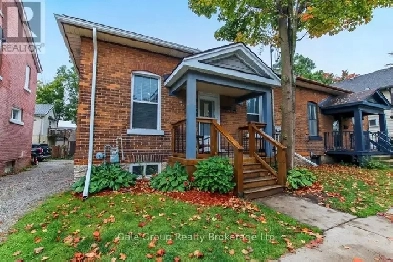 630 Peel St Woodstock Image# 1