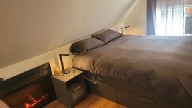 2 rooms available near Tim Horton's field. Nov 1 Image# 6