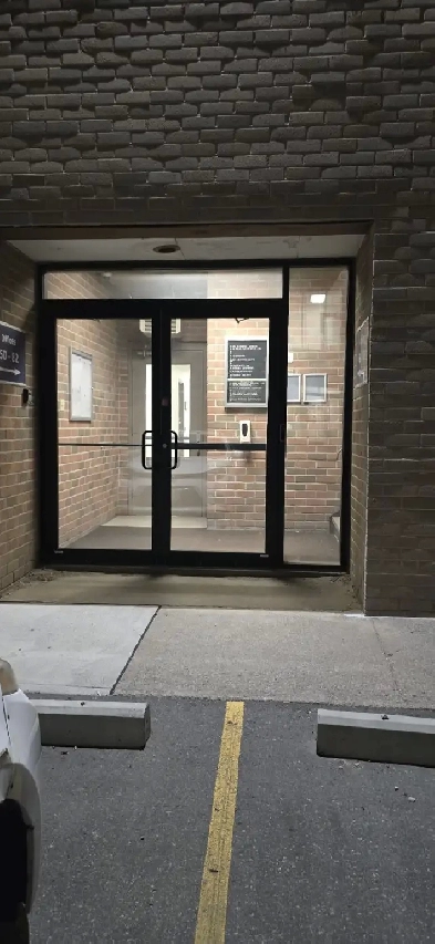 Prime Private Office for lease in Central Mississauga Image# 9