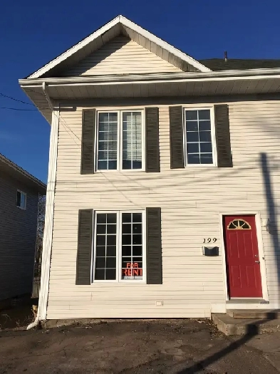 'Affordable Spacious Home with Basement & Parking — Ideal for Sm Image# 4