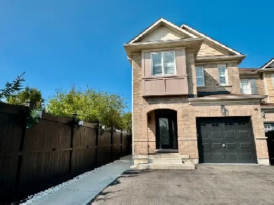 3 Bedroom | 3 Washroom Townhouse for Rent – Available ASAP! Image# 6