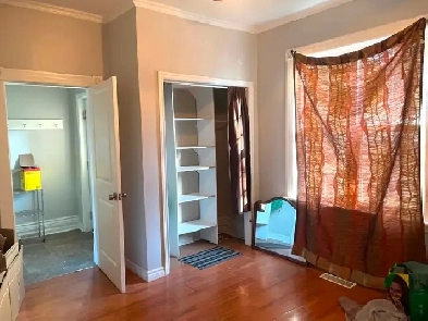 4-5 Bedroom Detached House on the River Image# 1