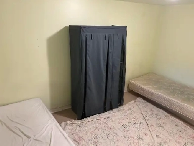 Furnished girls room Mississauga Heartland square one Immediate Image# 1