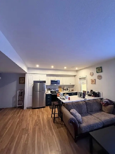 2 bedroom townhouse for rent Image# 1