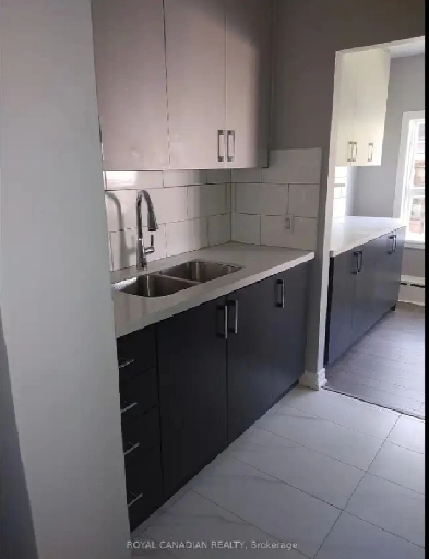 Room Rental -FREE Wifi/Parking Access and close to all Amenities Image# 1