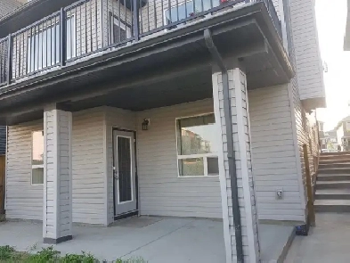 TWO BEDROOMS FURNISHED WALKOUT SUITE IN NOLAN HILL NW Image# 1