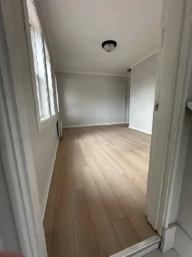 2 Bed and 1 Bath - 41 Garden Drive, Kensington Image# 1