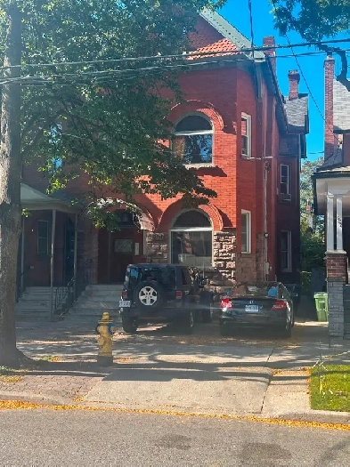 Spacious basement apartment in the Annex Image# 1