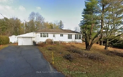 Lower level 1 bedroom basement apartment Image# 1