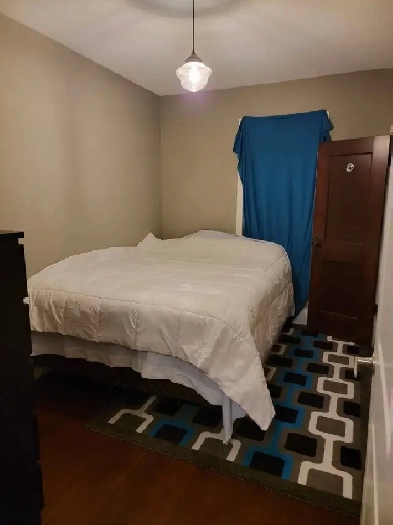 Fully furnished room for rent in Estevan Image# 1