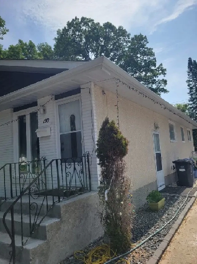Furnished/Unfurnished Rooms with Private TV, $800 No extra Bills Image# 8