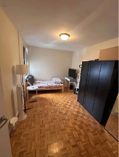 Private Room available for rent on Midtown Toronto Image# 1