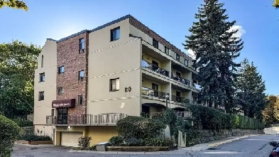 North York Ravine Condo Townhouse! Top Ranking Schools! Image# 5