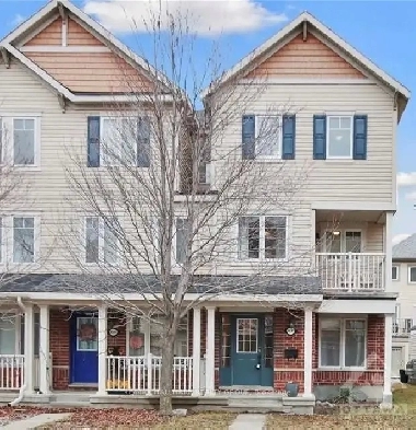 Modern 3-Storey Townhome for Lease – 2 Bed   Den Image# 5