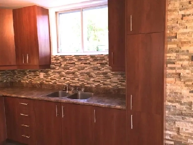 Rosemont magnifique 3 1/2 chambre fermée Image# 1