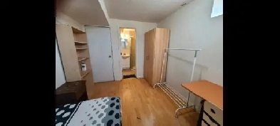 Room at York U campus. Minutes Walk Finch west subway Image# 1