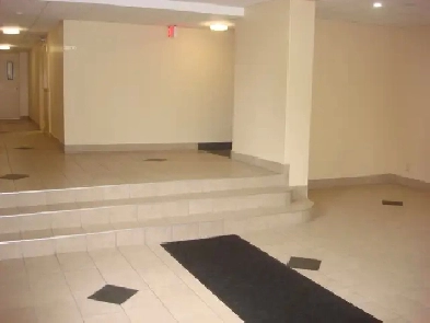 20 Westridge Drive / Clayton Park Image# 1