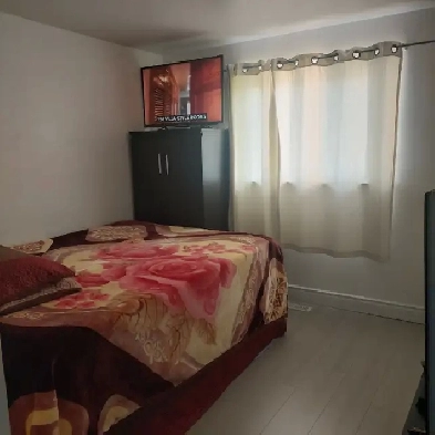 Furnished Room for Rent in a Quiet, Clean Townhouse – $700/Month Image# 1