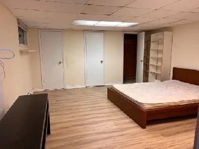 room for rent Bayview/Sheppard $780 call4163006610 Image# 1