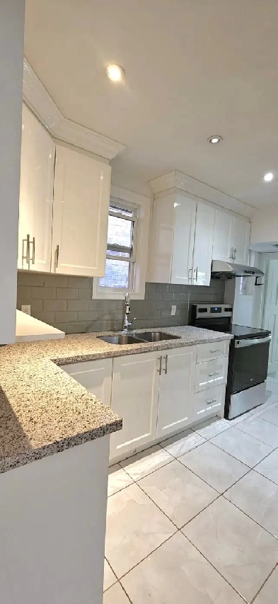 Room for Rent in Quiet Home : Walk to Keele Subway & Stockyards Image# 1