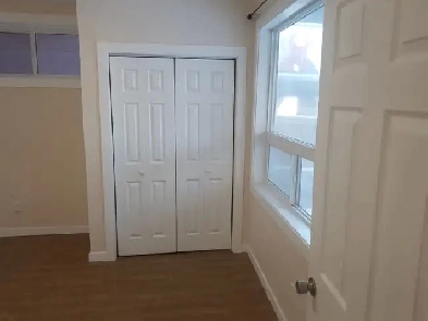 TWO BEDROOMS FURNISHED WALKOUT SUITE IN NOLAN HILL NW Image# 1