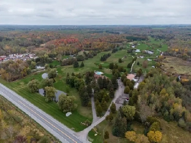 50 Acres of Luxury: Golf, Villa Getaways, & Grand Events at Blac Image# 1