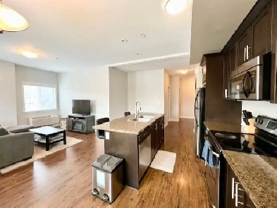 2 beds  and 2 full baths The Vibe, Merritt Image# 7