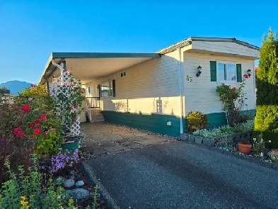 FOR SALE! 2 Bed, 2 Bath Manufactured Home in Rainbow Estates! Image# 10