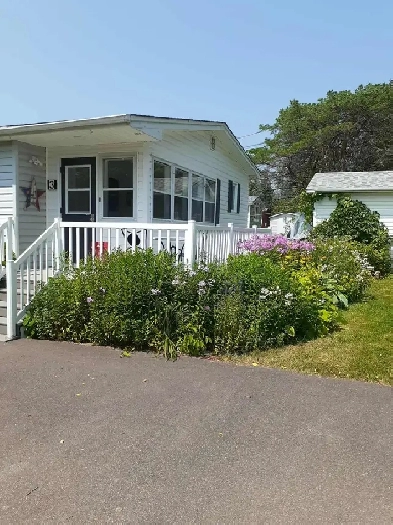 3 Bedroom home available - 5-minute drive away from Shediac Image# 1