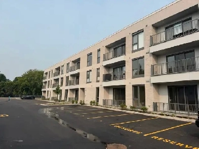 Logement 4,5 meublé Image# 2