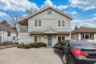 Dundas quaint 1 bedroom plus den in Dundas quiet building Image# 8
